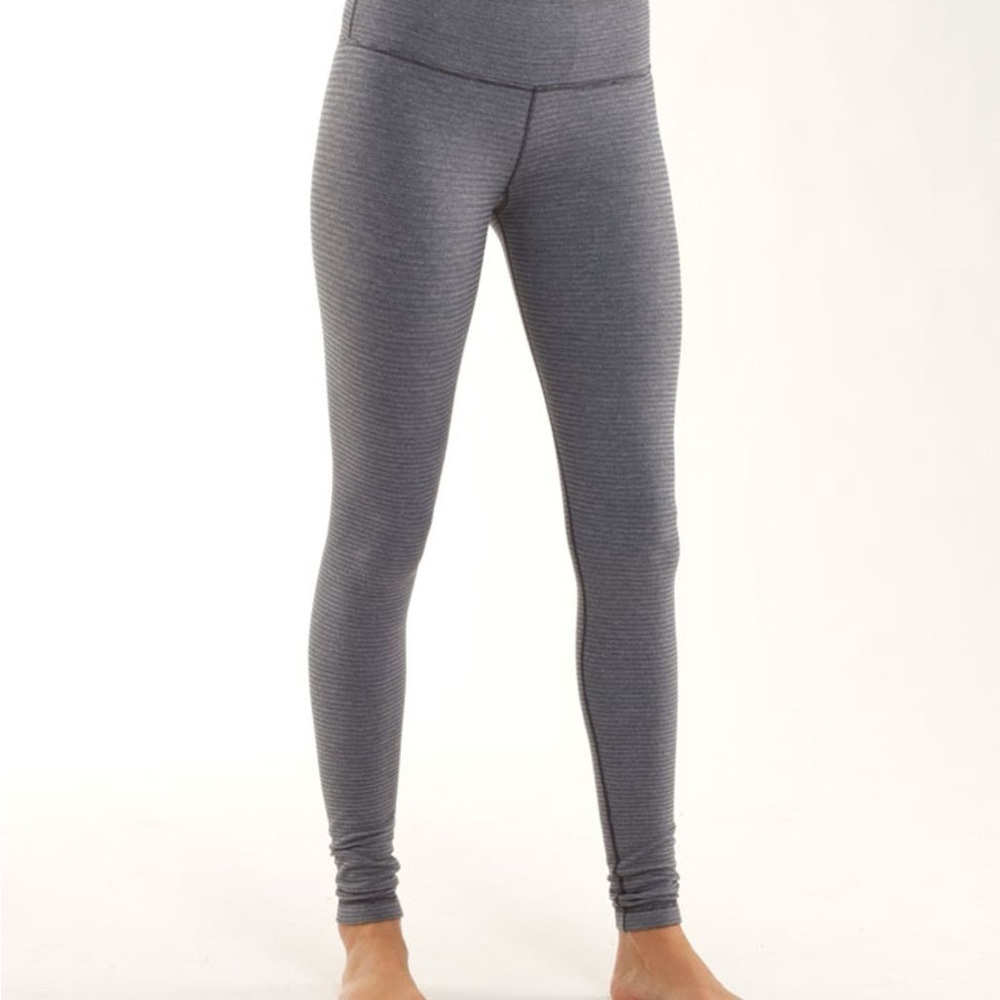 Lululemon Wunder Under Pant *Reversible Grey & White